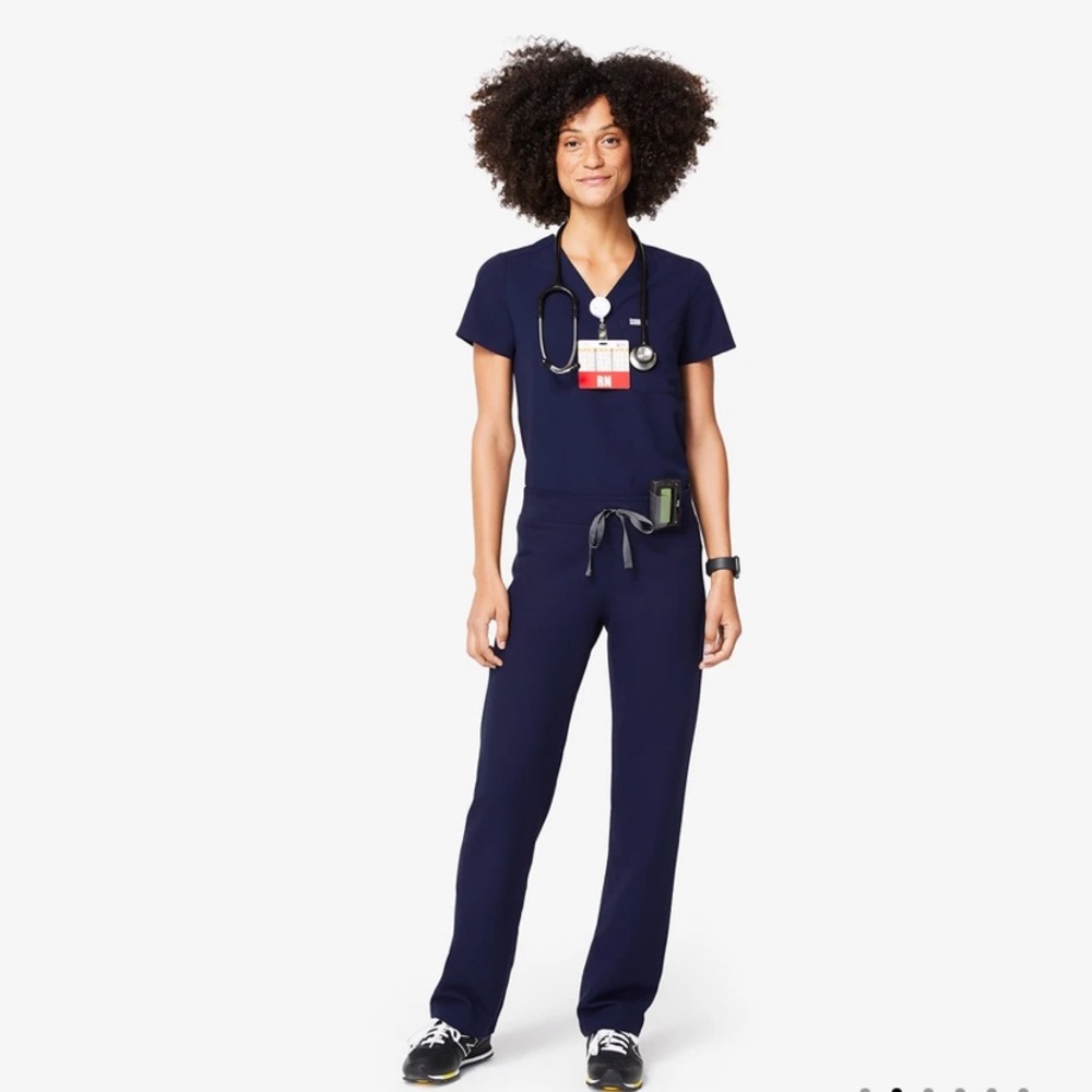 Petite XXS Fig Livingston Scrub Pants in Navy Blue